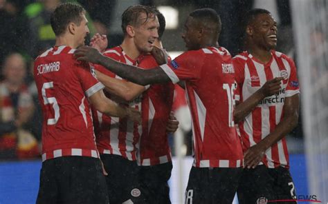 Sport lisboa e benfica comc mhih om, commonly known as benfica, is a professional football club based in lisbon, portugal, that competes in. PSV en Benfica naar Champions League, Salzburg laat zich ...