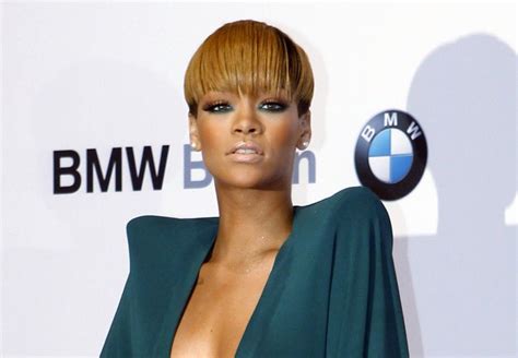 Rihanna Tweets Down Talk Of Sex Tape