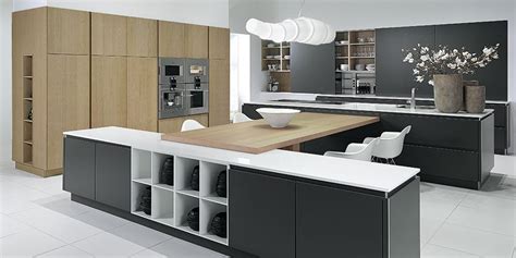 You must fill the pores in the oak before you paint. Designer Kitchen Charcoal Oak