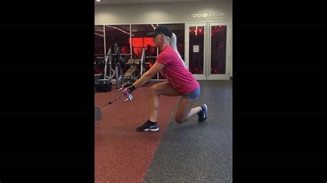 Cable Alternating Curtsy Lunge Glutes Legs Youtube
