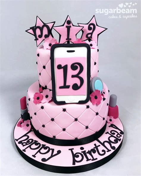 A Very Pretty Pink 13th Birthday Cake Birthday Birthdaygirl Birthdaycake Pinkcake Makeupcake