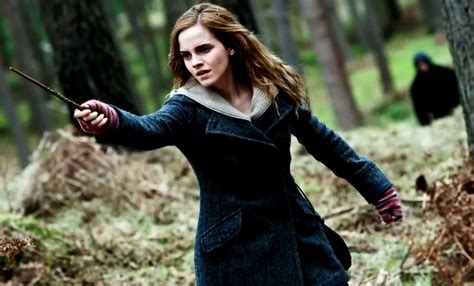 Emma Watson Age In Harry Potter 1 - Emma Watson In Harry Potter Hd Wallpapers - Emma Watson Age