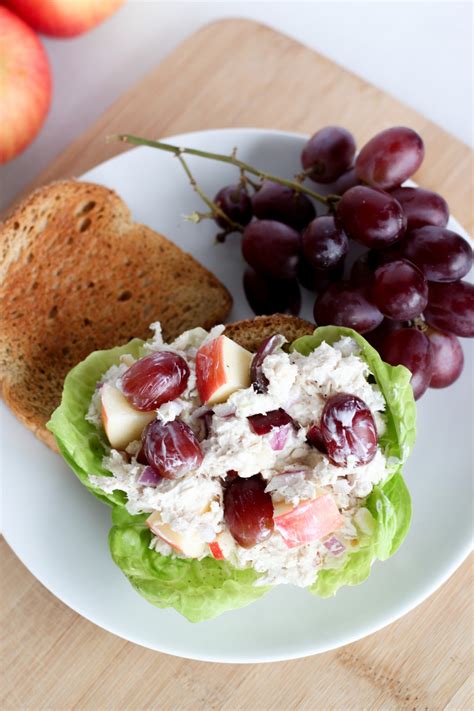 Weight of egg white from jumbo eggs is = 42 grams = 1.5 oz. Mimi's Favorite Recipe's: High-Protein Chicken Salad