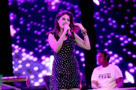 Sunidhi Chauhan Live In Concert Red Cherry Entertainment