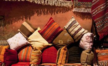 Easy bedroom projects & diy ideas for your room. How to Make Indian Style Decorative Cushions - DIY Home ...