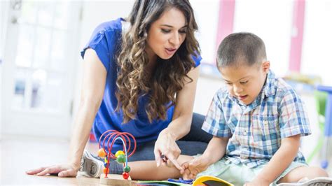 L'allocation d'éducation de l'enfant handicapé est versé de la naissance de l'enfant jusqu'à ses 20 ans. L'Allocation d'Éducation de l'Enfant Handicapé (AEEH ...