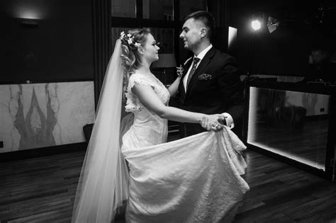 Premium Photo Newlywed Couple First Dance At Ballroom Bride And Groom