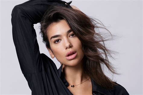 She moved to kosovo at the age of 11 before. Catch Dua Lipa at Her First Ever Show in KL