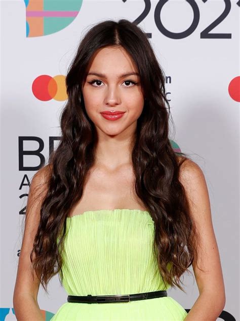 Olivia Rodrigo Bio Career Relationship Age Net Worth Shstrendz