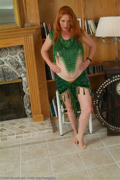 Mature Redhead Housewife With A Nice Bush Porn Pictures Xxx Photos