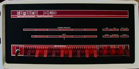 Applicon dec digital pdp 11/34? Inside the DEC PDP-11/20
