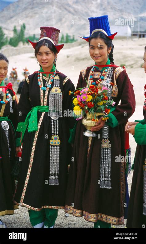 Ladakh Festival Tibetan Women In Traditional Costume Leh Ladakh