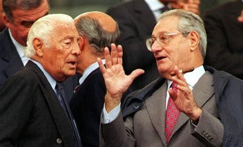 Agnelli, the grandson of fiat founder giovanni agnelli, appeared to be thoroughly unconcerned with the intrusion—even less so with ekberg's naked chase down the hotel hallway to run down roberts. Addio a Cesare Romiti, storico presidente e ad della Fiat ...