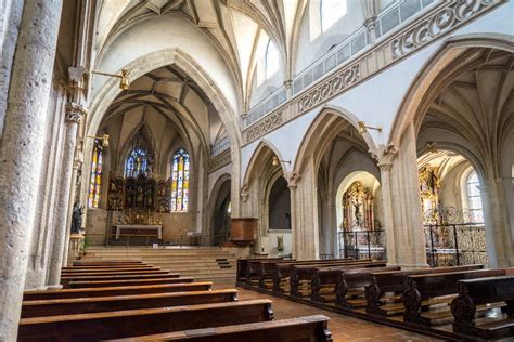 Our sound of music tour is offered as a private tour (on request only) and designed exclusively for those who are staying in (or starting in) berchtesgaden. A different Sound of Music tour in Salzburg, Austria