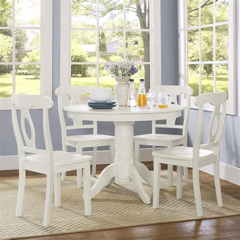 Spend Your Precious Time in White Dining Table and Chairs