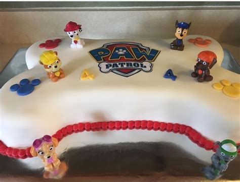 Zum kuchenbacken brauchst du die richtigen zutaten wie mehl, zucker, eier und manchmal auch chocolate. Pin auf Children Birthday Cake