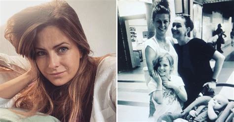 Po trudnym czasie staje na nogi. Laura Breszka straciła siostrę i zajmuje się jej synkiem ...