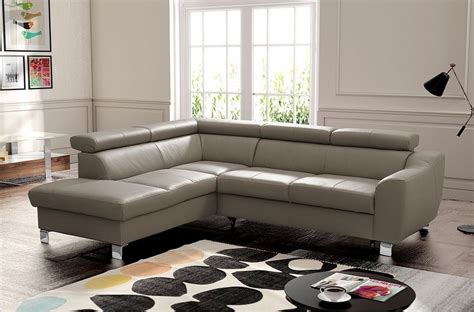 Une collection de canapés au design italien, modernes, contemporains, confortables et haut de gamme parfait dans un salon haut de gamme, rehaussé par un ou plusieurs tapis unis, il apporte une touche très luxe même dans une. 1er paiement de la commande! canapé d'angle convertible en ...