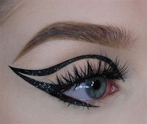 Black Eyeliner Beauty