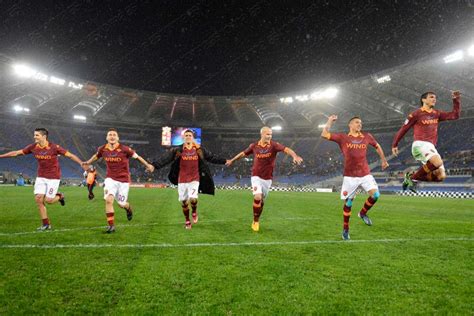 Scopri come vedere tutti i canali che trasmettono il calcio in. Diretta streaming Roma - Parma gratis: partita live oggi ...