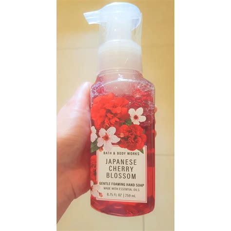 Japanese Cherry Blossom Bath And Body Works Gentle Foaming Hand Soap Shopee Philippines