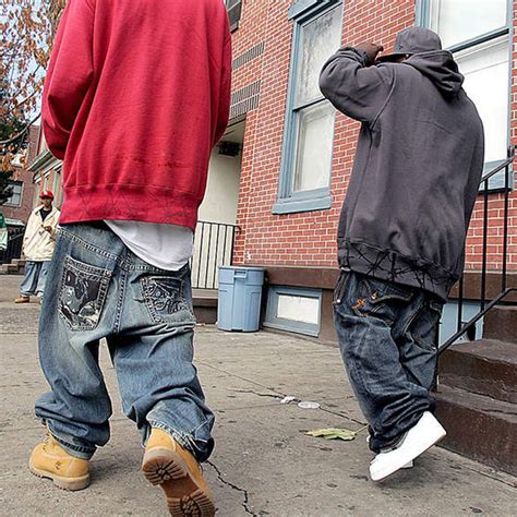 Sagging Pants Trend Came From Sexual Abuse Of Black Men During Slavery Soapboxie