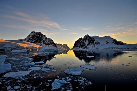 Scenes From Antarctica That Will Leave You Even More Awed By Nature