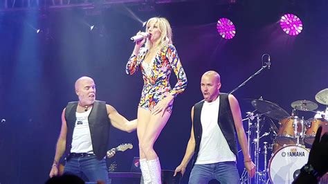 Shake Your Love By Debbie Gibson Live Mall Of Asia On September 15 2018 Youtube