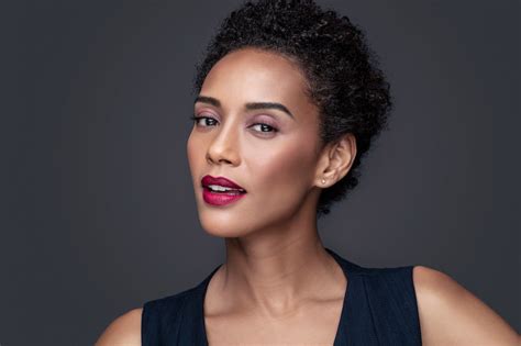 Taís araújo has a compelling sense of herself as a spiritual being who is the searcher and the seeker of truth. Tais Araujo lança coleção de batons, entrega rituais de ...