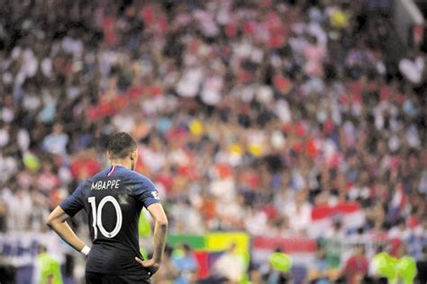 Born in 1998, kylian mbappe became the youngest french goalkeeper at the fifa world cup, scoring a goal against peru in 2018 world cup in russia. World Cup 2018: The Kylian Mbappe effect - Livemint