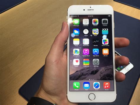 AppAdvice goes hands-on with Apple's new iPhone 6 and iPhone 6 Plus