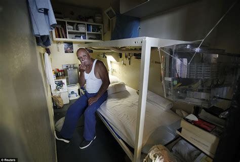 San Quentin Photos Shine Spotlight On Inmates Everyday Lives Daily
