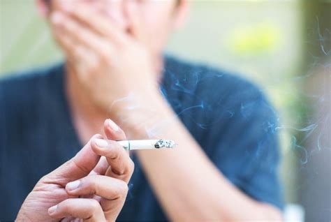 avoid passive smoking with 6 effective ways