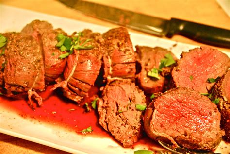 Ina serves the entree with roasted cherry tomatoes, an easy side. Beef Tenderloin Recipes Ina Garten : Ina Garten Filet of ...