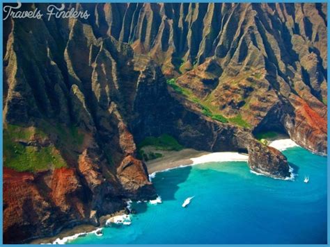 Best Place In Hawaii To Visit Travelsfinderscom