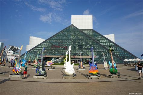 The Beauty Of Clevelands Guitar Mania At The Rock N Roll Hall Of Fame