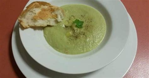 Cauli Broc Soup By Naomi Roskell A Thermomix Recipe In The Category