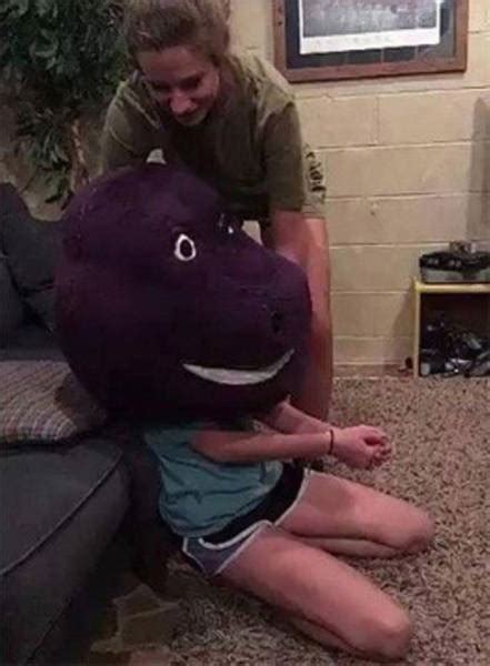 Post News Girl Gets Stuck In The Head Of Barney The Purple Dinosaur 7 Pics