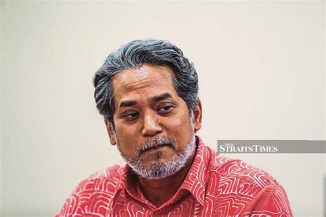 Khairy Not A Smart Move To Stop Dr M From Talking New Straits Times