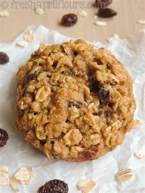 Oatmeal cookies are best when they're soft and chewy, just like this oatmeal cookie recipe i'm sharing with you. Chewy Oatmeal Raisin Cookies