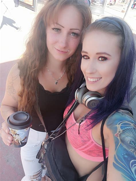 Tw Pornstars Minnie Manga Twitter Little Shopping With My Little Sister 😘🥰💯 Come Visit My 1