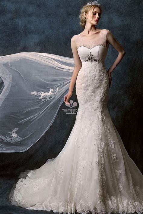 Noi lo avevamo già predetto in tempi non sospetti dedicando a … Vestiti da sposa a sirena: quale scegliere?