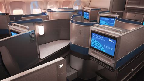United Airlines 767 First Class