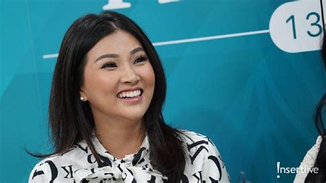 Versi lain dari lagu ini Lirik Lagu Cinta Luar Biasa Versi Mandarin - Sarwendah