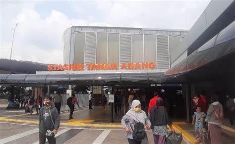 Pintu Akses Tunggal Stasiun Tanah Abang Berlaku Setiap Hari : Okezone