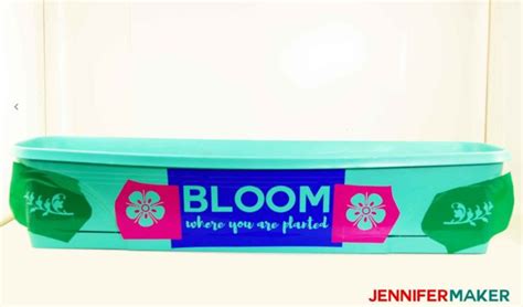 Jun 10, 2018 · set your planter on your drop cloth or board, upside down. How to Spray Paint Plastic Planters - Jennifer Maker