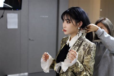 《gotta go(已經12點)》（韓語：벌써 12시）是韓國歌手請夏的第二張單曲，詞曲皆由黑眼必勝與jeon goon共同製作，單曲於2019年1月2日發佈在各大數位音樂網站公開線上音源。 2018年12月，請夏所屬的經紀公司m&h娛樂宣布請夏將於明年1月回歸。 新一代SOLO女王金請夏首度襲港 與香港的BYULHARANG歡度復活節 - KSD 韓星網 (KPOP)