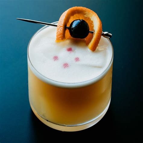 If You Love Whiskey Sours Try This Version Tonight Recipe Whiskey
