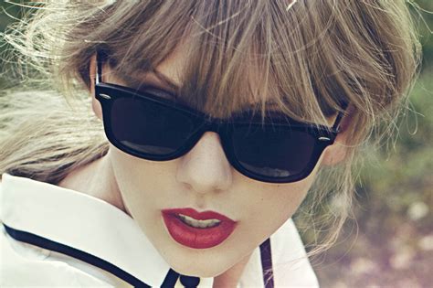 Duplicate Taylor Swifts Look With These Luxury Designer Sunglasses Designer Optics