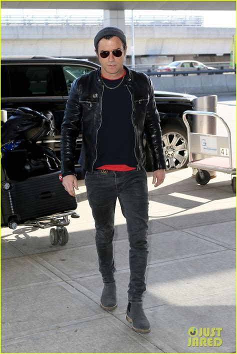 Justin theroux on boots, jeans, and the merits of winter from the waist down. Justin Theroux Shows Off His Cool Airport Style: Photo ...